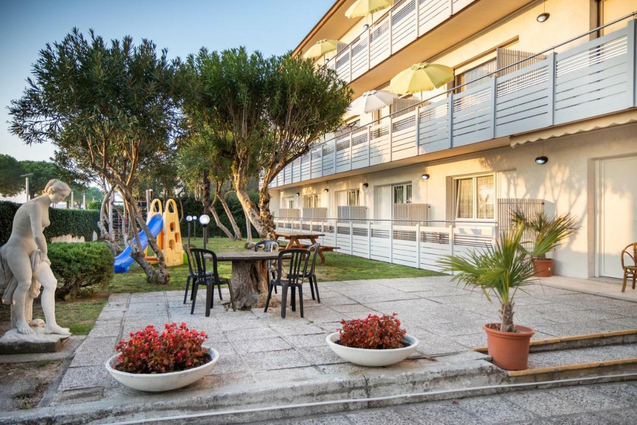 Yachting Residence Lignano Sabbiadoro Luaran gambar